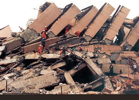 earthquake philippines 1990